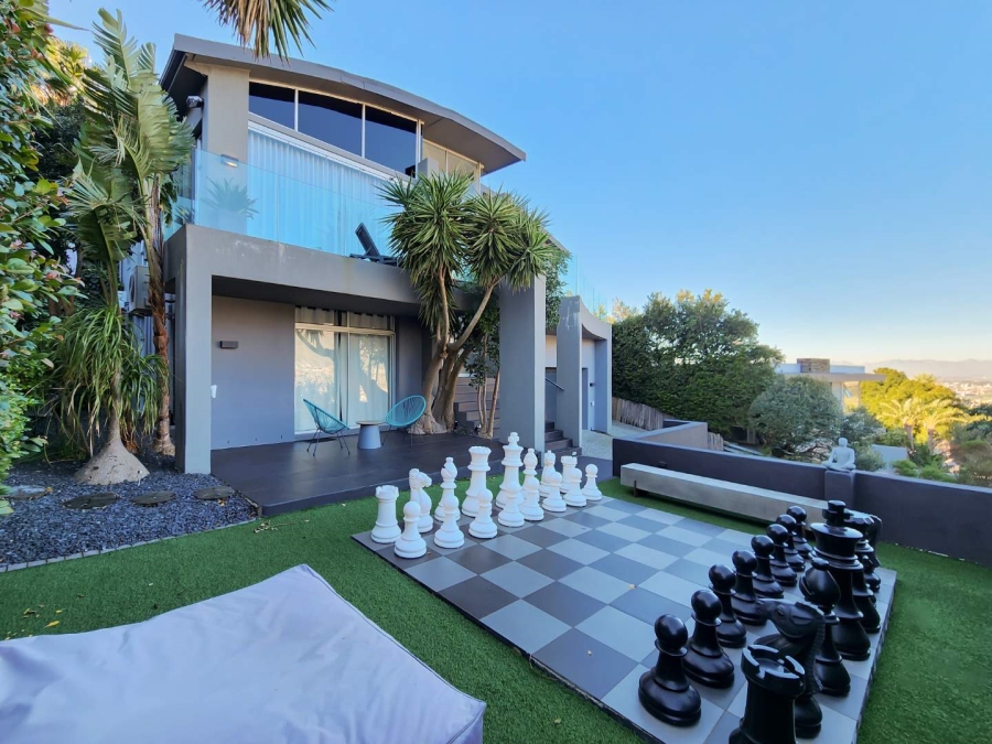 4 Bedroom Property for Sale in Tamboerskloof Western Cape